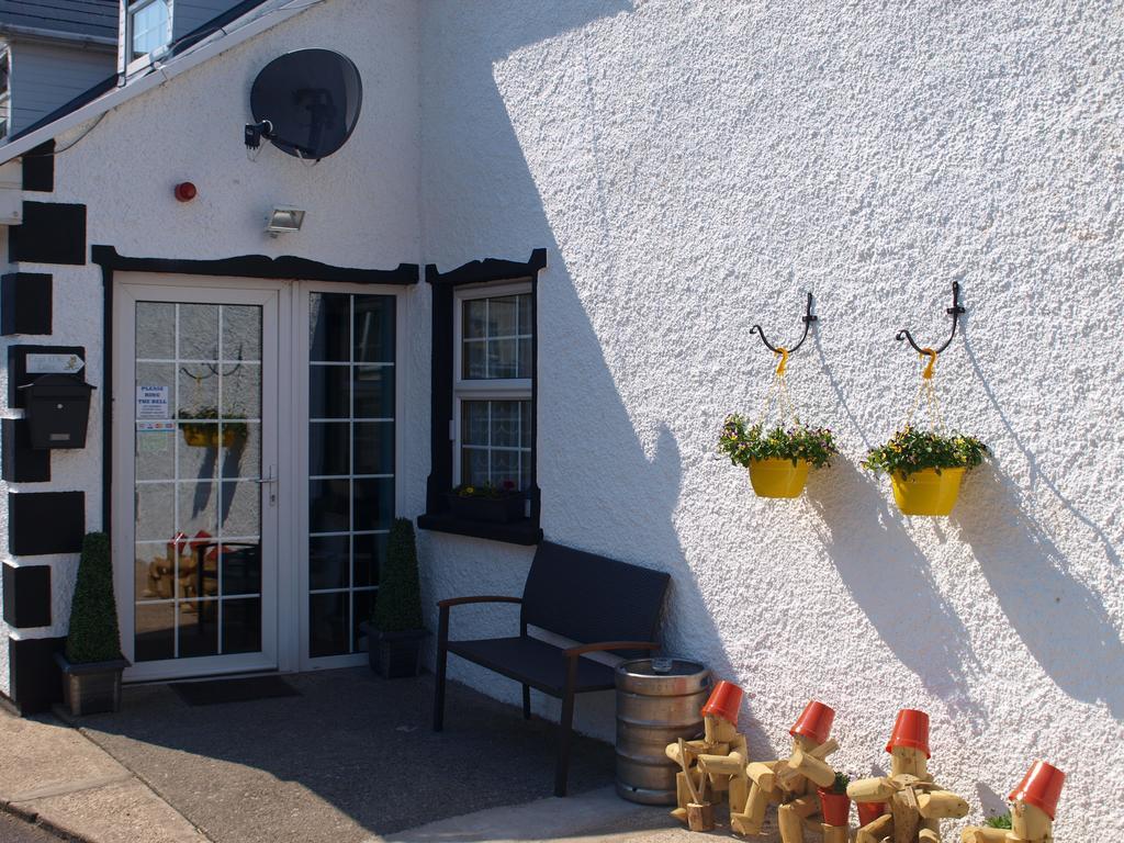 The River House Dungloe Buitenkant foto